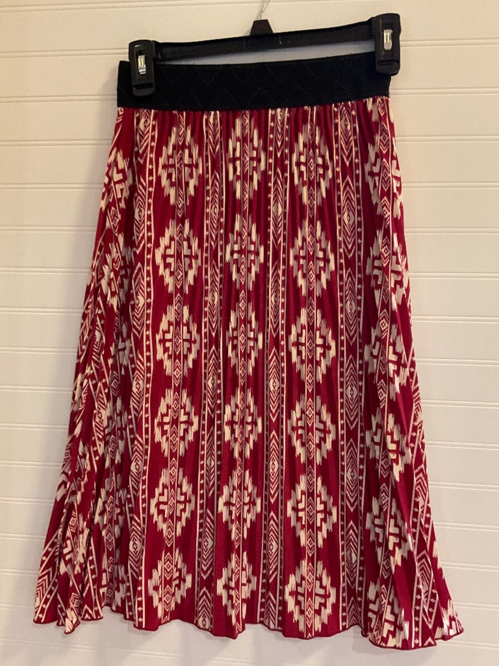 LulaRoe Azure Burgundy & Cream Geometric Midi  Skirt Size:  Women’s XS Pre Owned